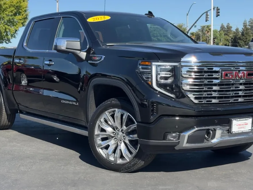 2025 Gmc Sierra Denali photo 1