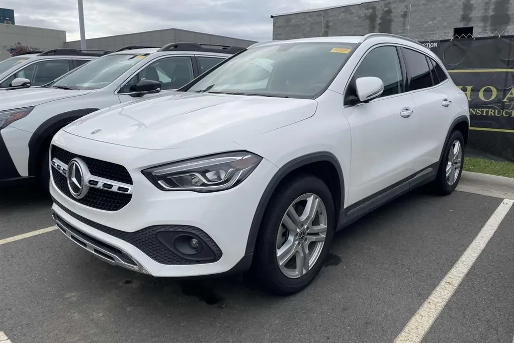 2021 Mercedes Benz GLA 250 photo 1