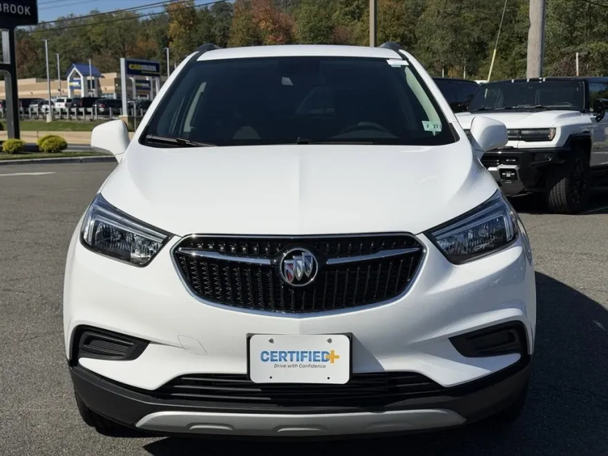 2022 Buick Encore Preferred photo 1