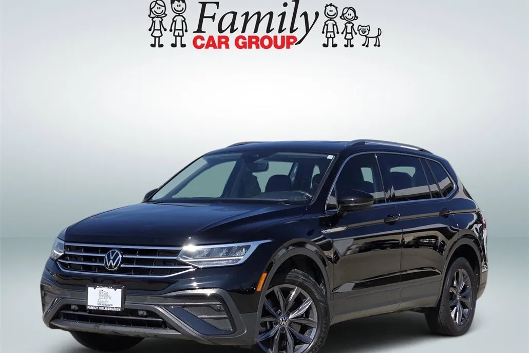 2024 Volkswagen Tiguan SE Wolfsburg Edition photo 1