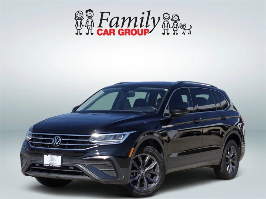 2024 Volkswagen Tiguan SE Wolfsburg Edition photo 1