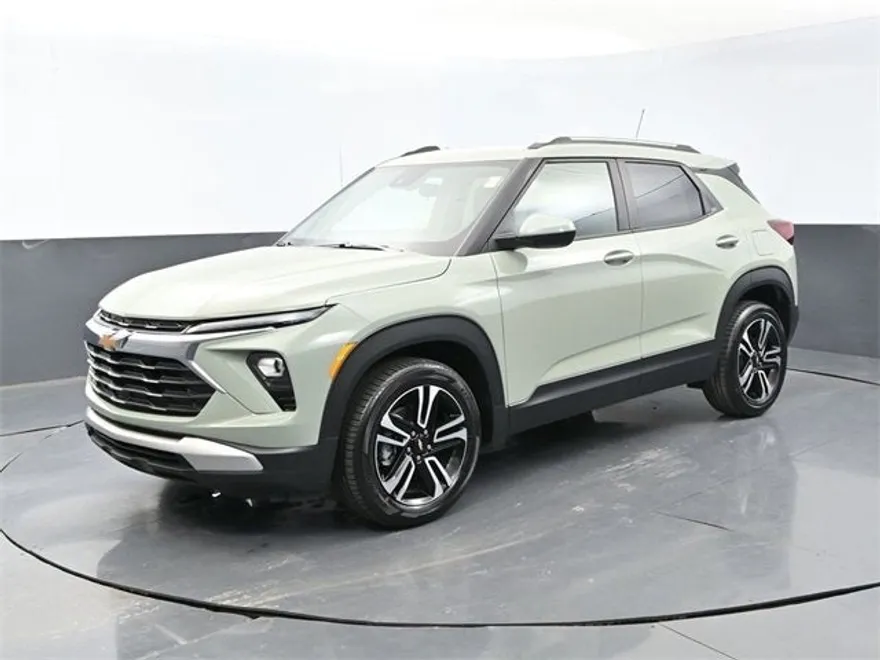2026 Chevrolet Trailblazer LT photo 1
