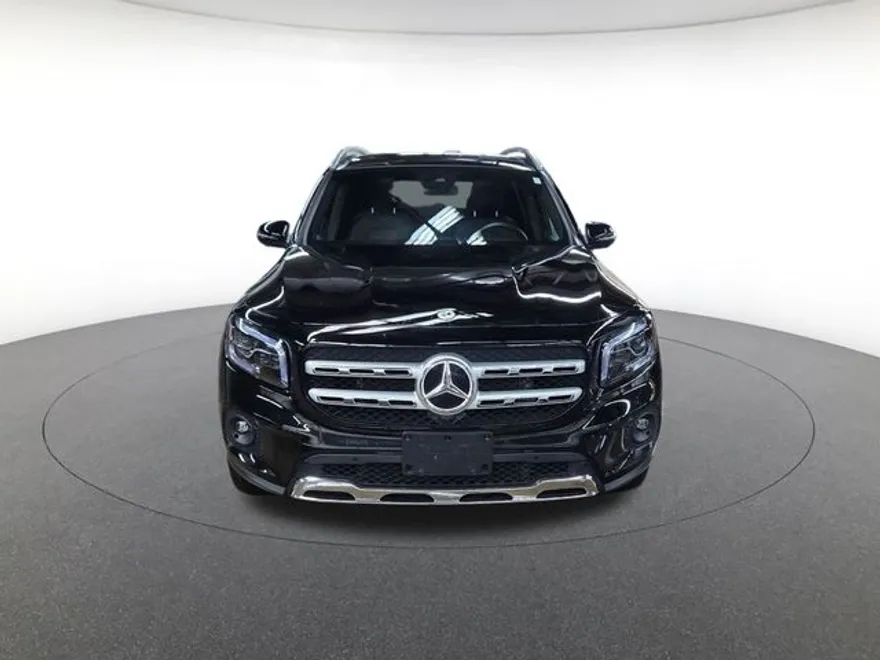 2022 Mercedes Benz GLB 250 photo 1