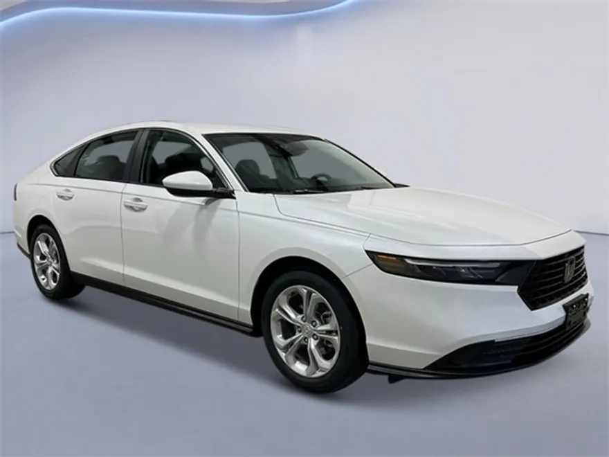 2025 Honda Accord LX photo 1