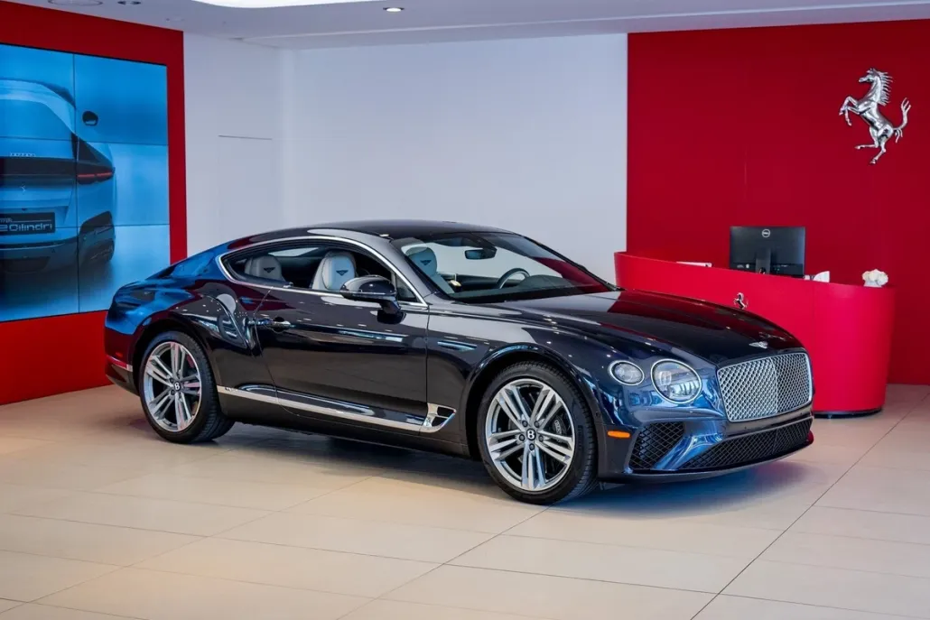 2023 Bentley Continental GT V8 photo 1