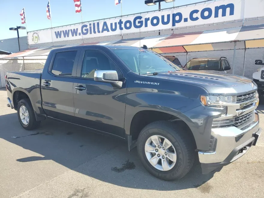 2021 Chevrolet Silverado 1500 LT photo 1