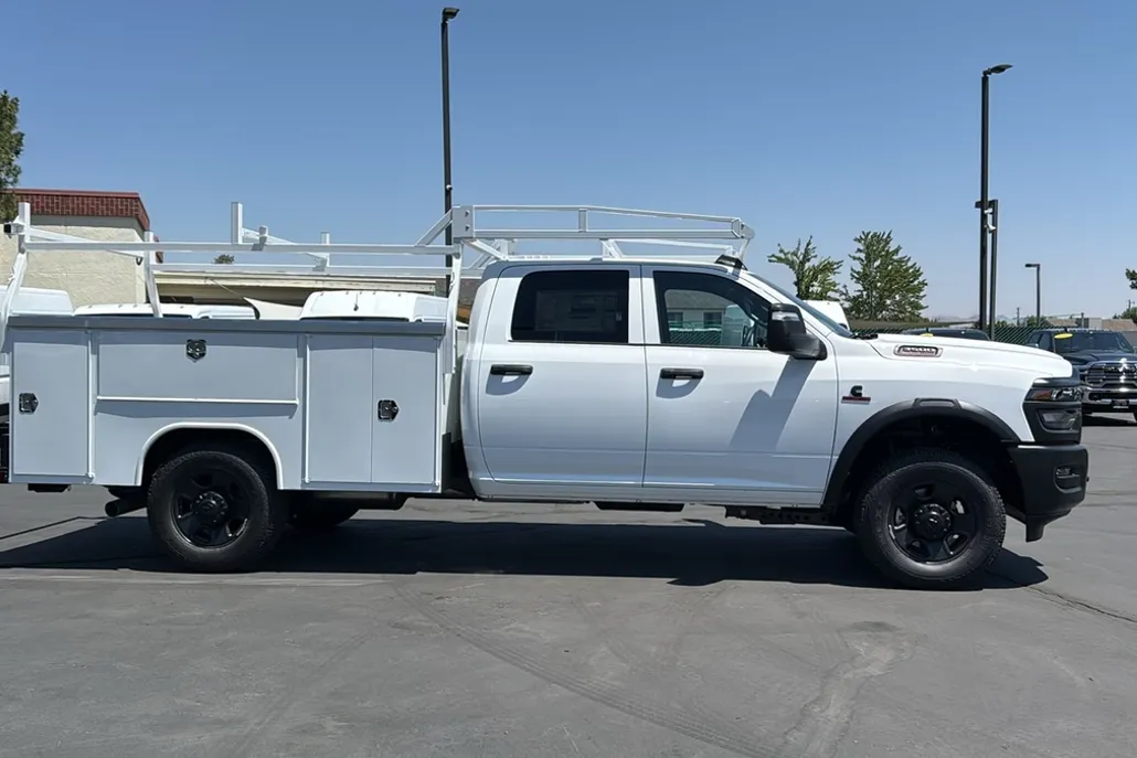 2025 Ram 3500 Tradesman photo 1