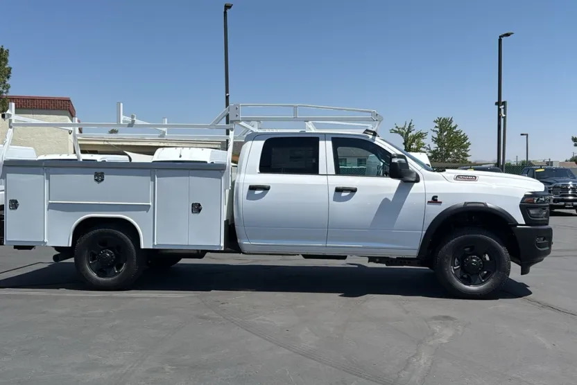 2025 Ram 3500 Tradesman photo 1