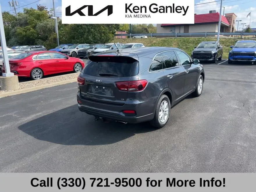 2019 Kia Sorento LX photo 1
