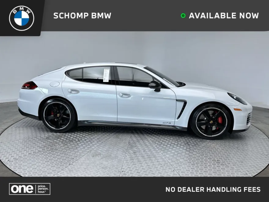 2016 Porsche Panamera GTS photo 1