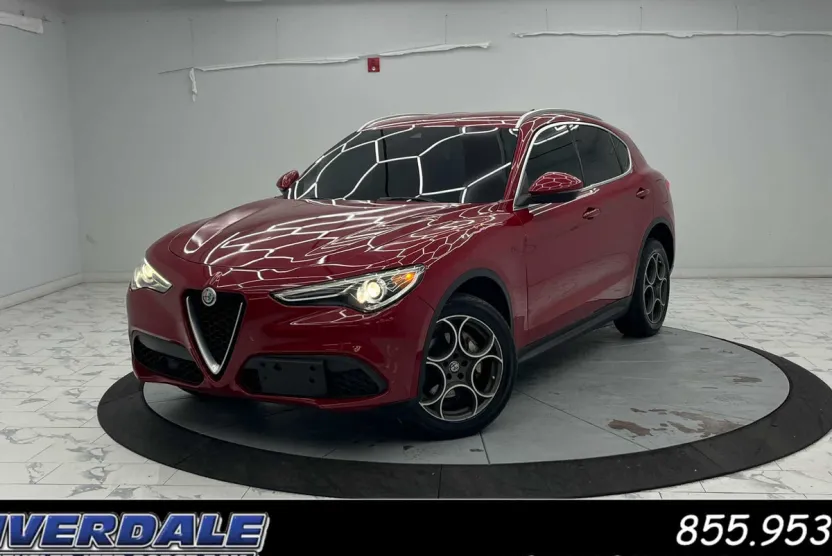 2018 Alfa Romeo Stelvio Q4 photo 1