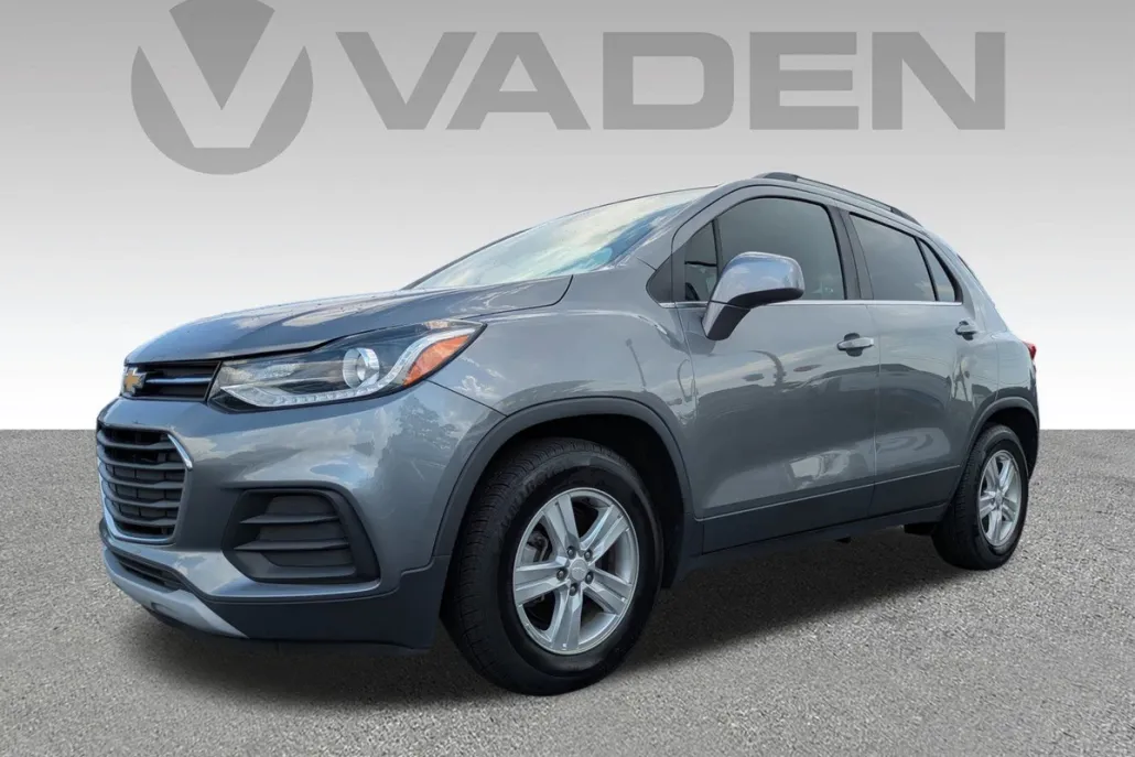 2020 Chevrolet Trax LT photo 1