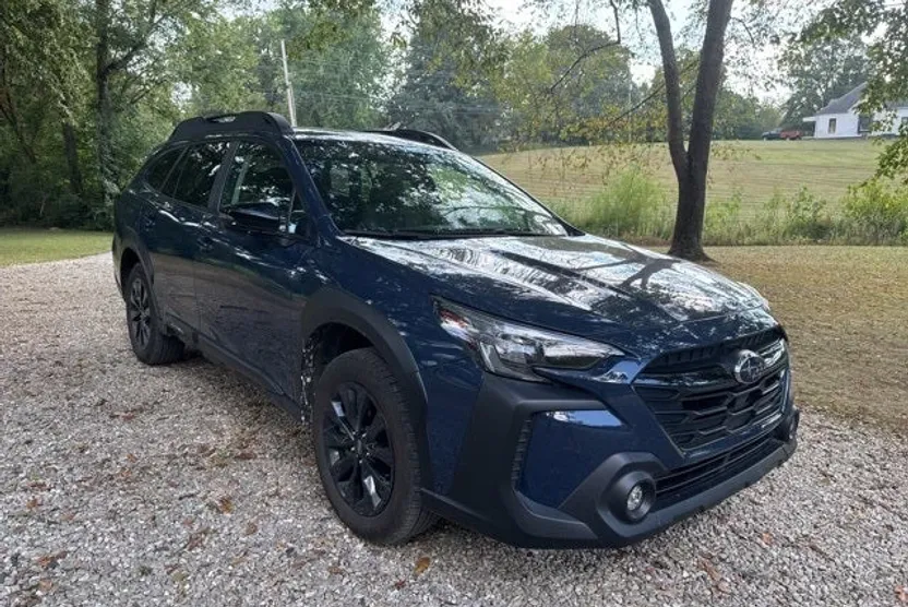 2023 Subaru Outback Onyx Edition photo 1