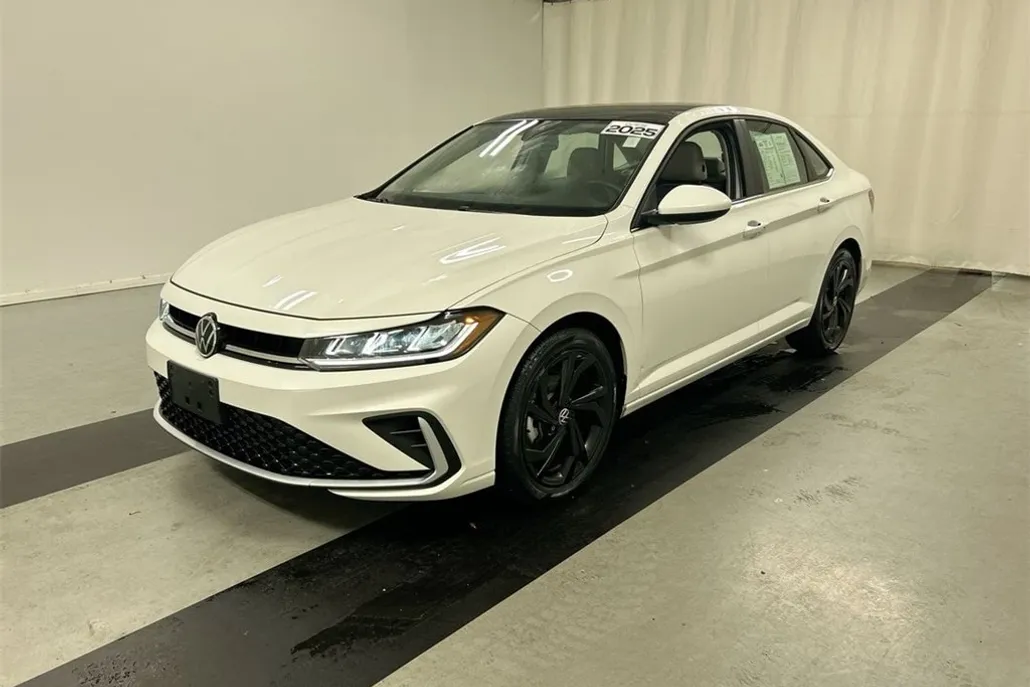 2025 Volkswagen Jetta 1.5T SE photo 1