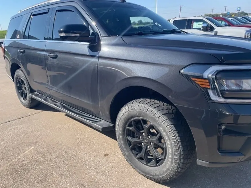 2022 Ford Expedition Timberline photo 1