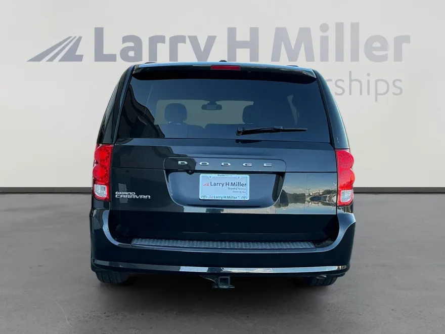 2018 Dodge Grand Caravan SE photo 1