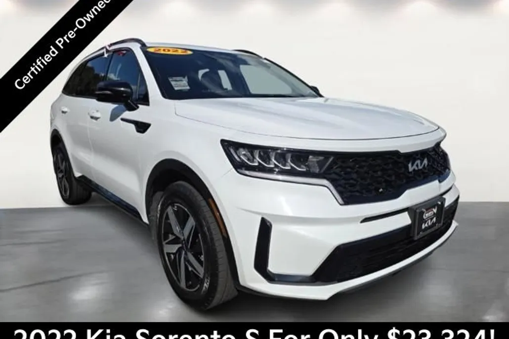 2022 Kia Sorento S photo 1