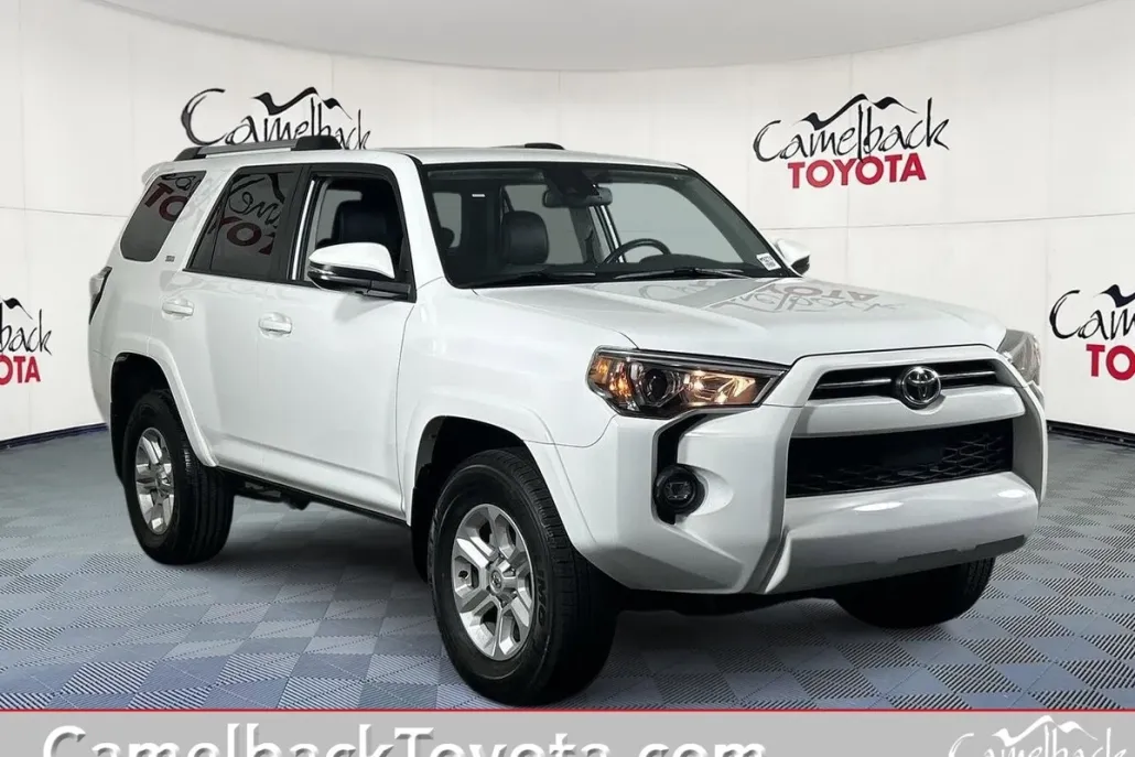 2023 Toyota 4Runner SR5 Premium photo 1