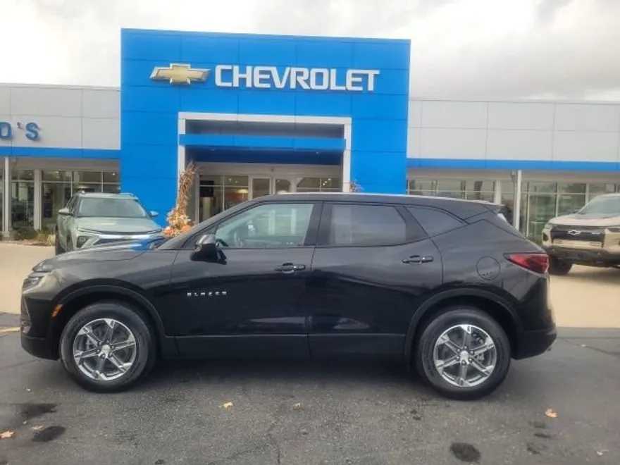 2024 Chevrolet Blazer 2LT photo 1