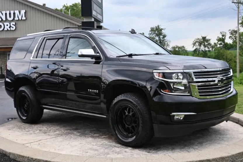 2020 Chevrolet Tahoe Premier photo 1