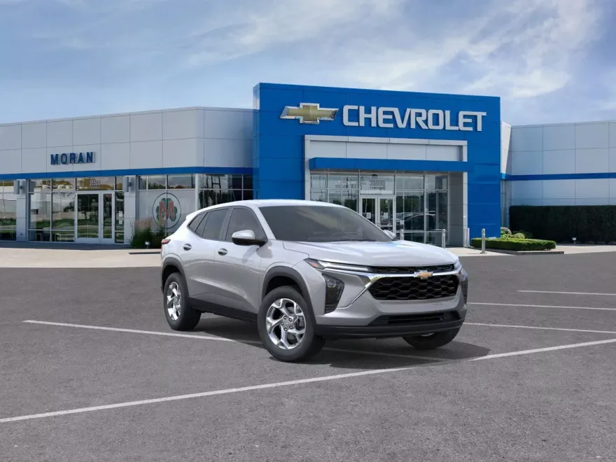 2026 Chevrolet Trax LS photo 1