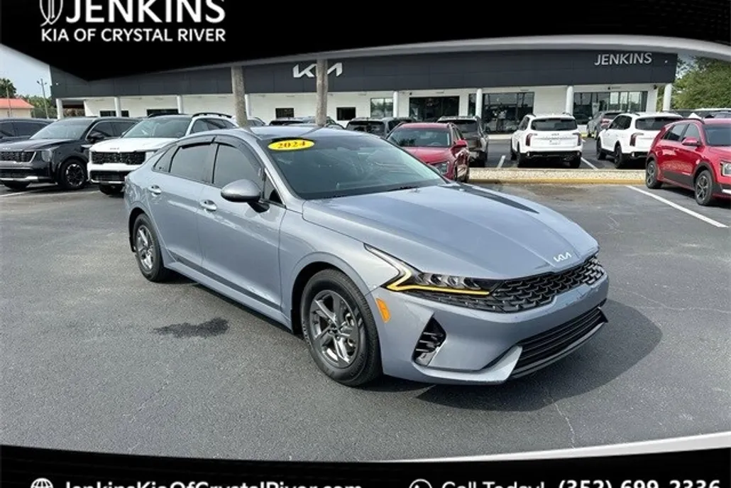 2024 Kia K5 LXS photo 1