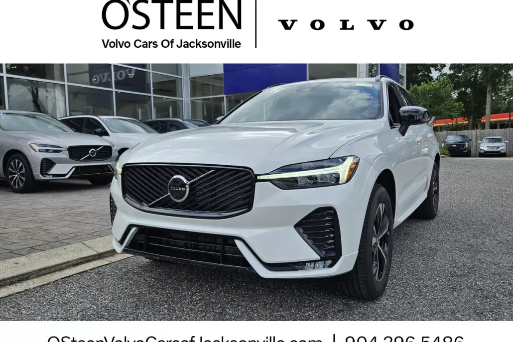 2026 Volvo XC60 B5 Core photo 1