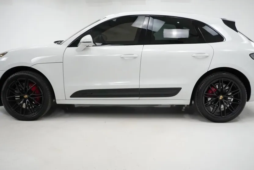 2024 Porsche Macan GTS photo 1