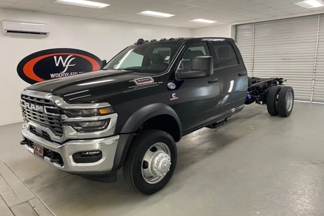 2025 Ram 5500 Tradesman photo 1