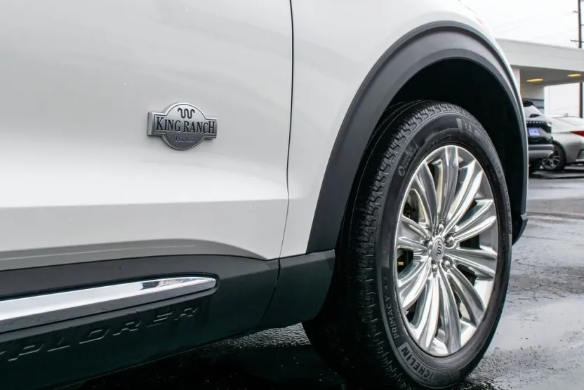 2021 Ford Explorer King Ranch photo 1