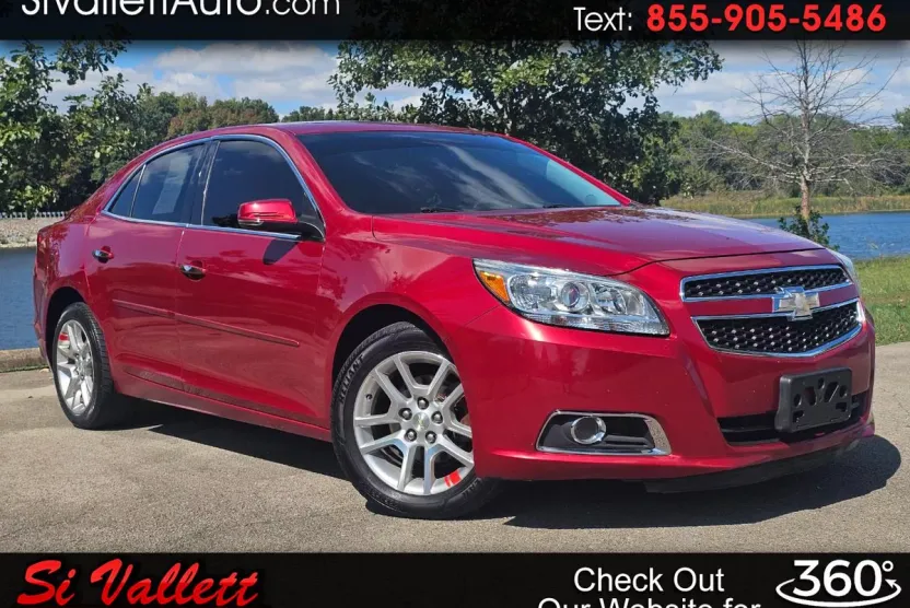 2013 Chevrolet Malibu 1LT photo 1