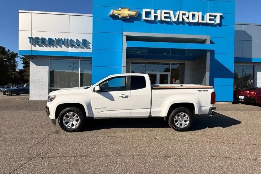 2022 Chevrolet Colorado LT photo 1