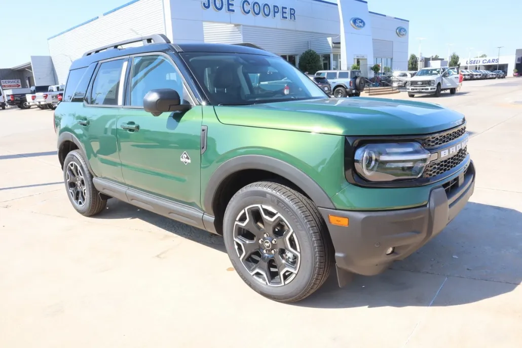 2025 Ford Bronco Sport Outer Banks photo 1