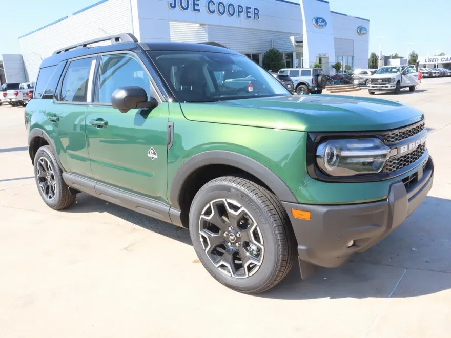 2025 Ford Bronco Sport Outer Banks photo 1