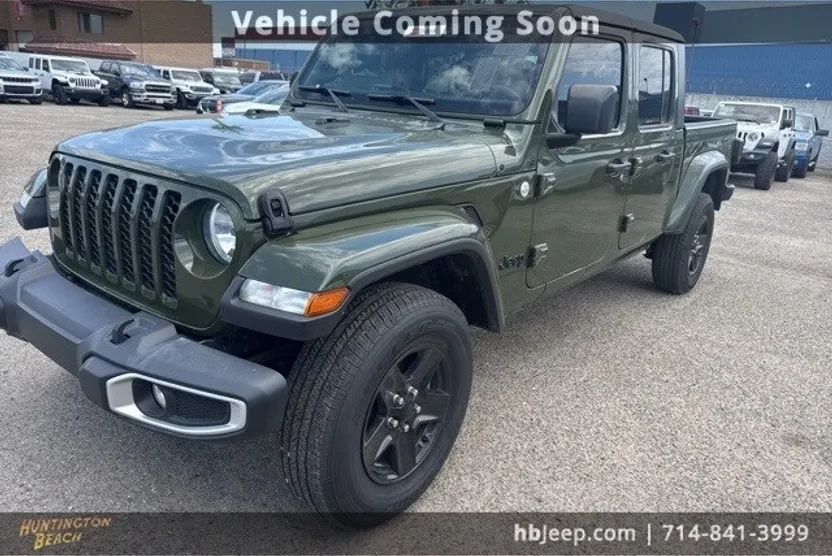 2021 Jeep Gladiator Sport photo 1