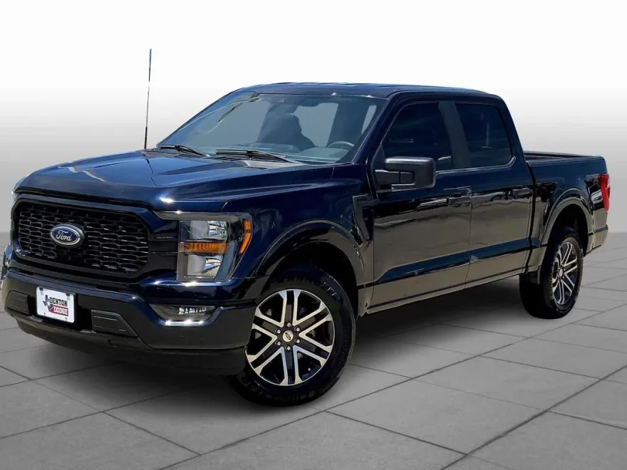 2023 Ford F-150 XL photo 1