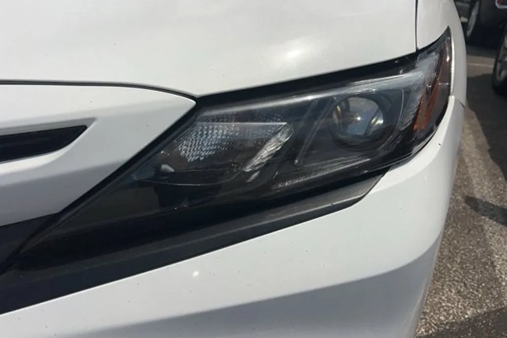 2024 Toyota Camry SE photo 1