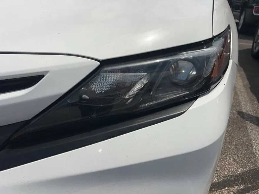 2024 Toyota Camry SE photo 1
