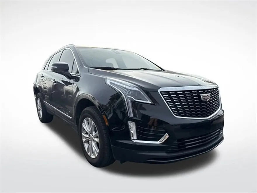 2024 Cadillac XT5 Luxury photo 1