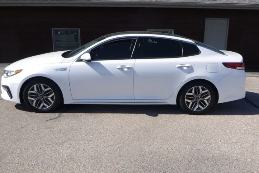 2020 Kia Optima Hybrid EX photo 1