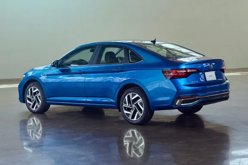2023 Volkswagen Jetta 1.5T Sport photo 1