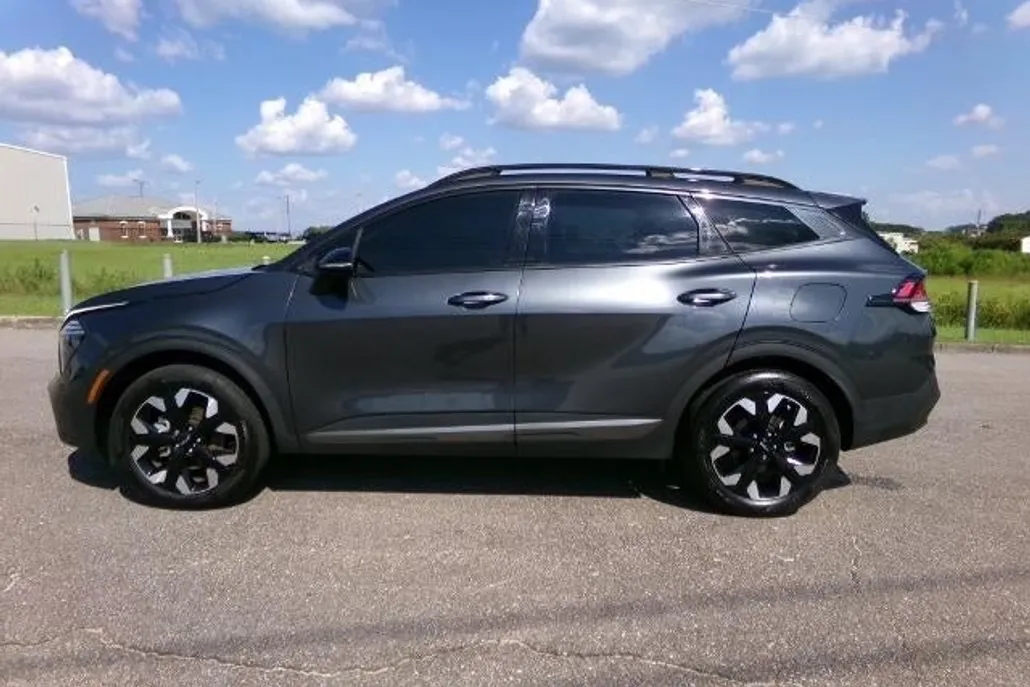 2024 Kia Sportage X-Line photo 1