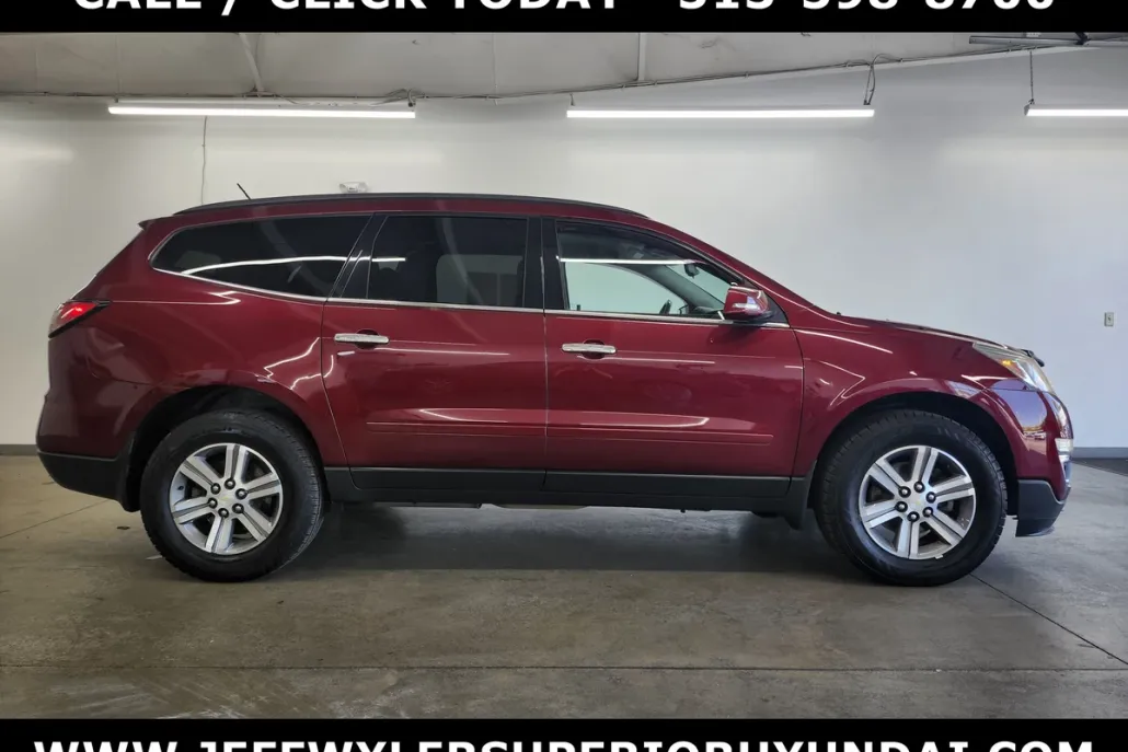 2015 Chevrolet Traverse 1LT photo 1