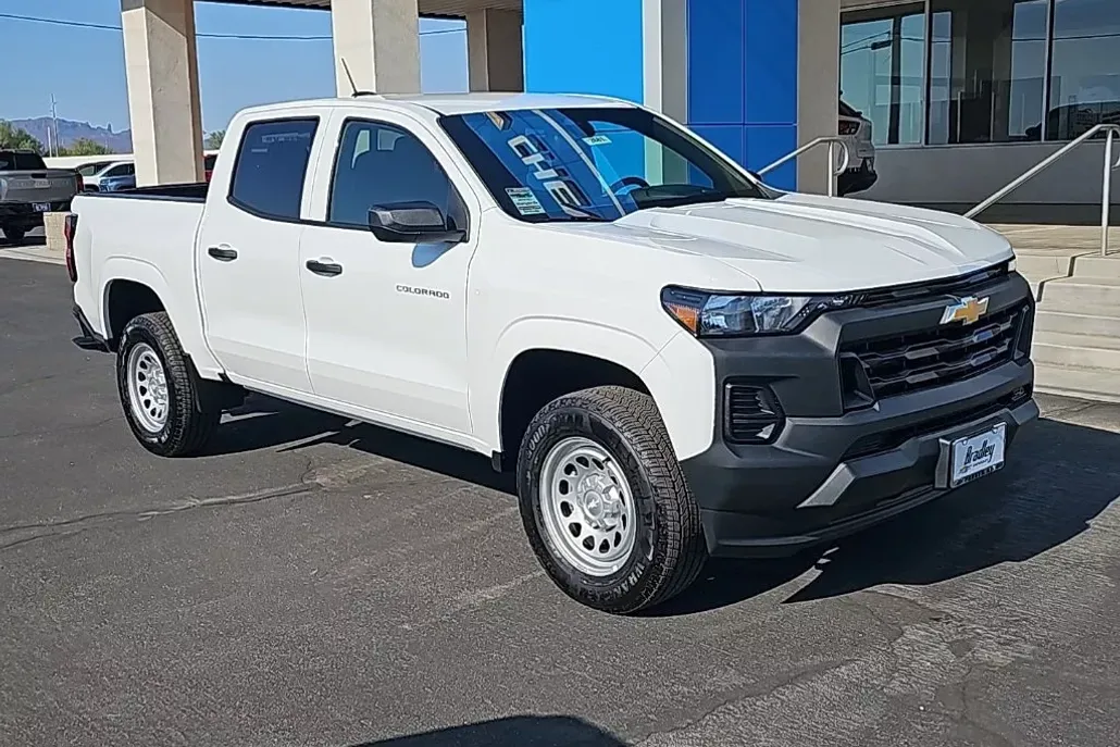 2026 Chevrolet Colorado Work Truck photo 1