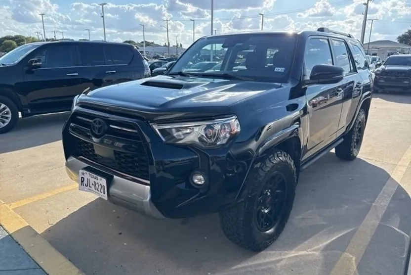 2022 Toyota 4Runner TRD Premium photo 1