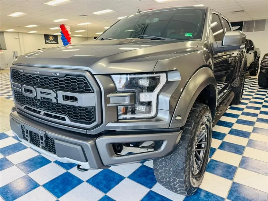 2020 Ford F-150 Raptor photo 1