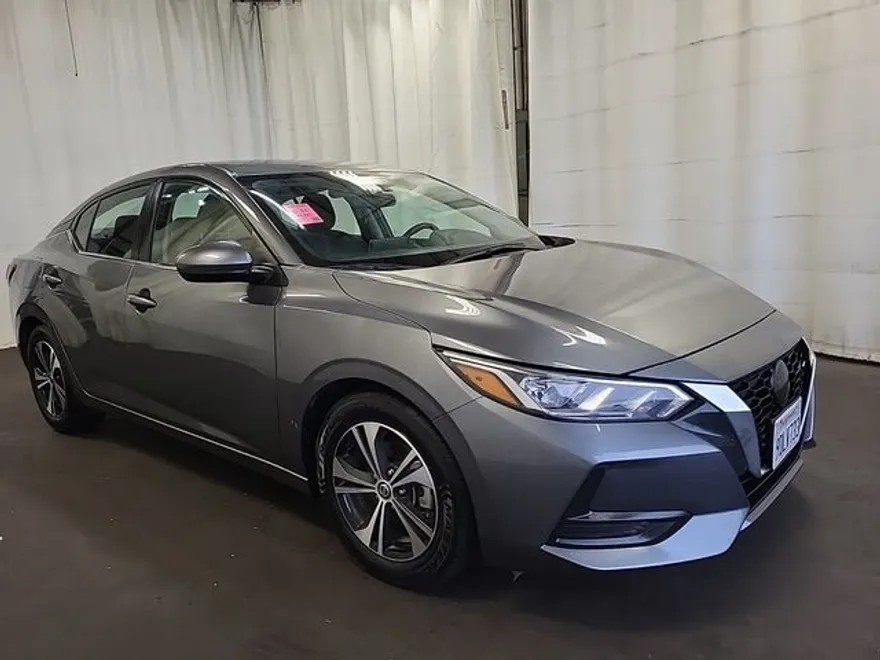 2022 Nissan Sentra SV photo 1