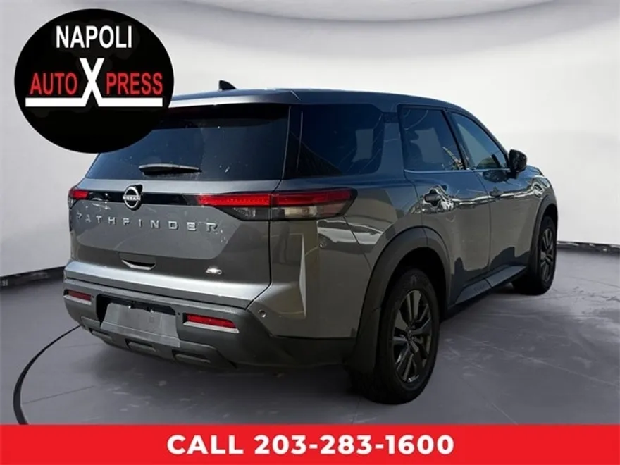 2023 Nissan Pathfinder S photo 1