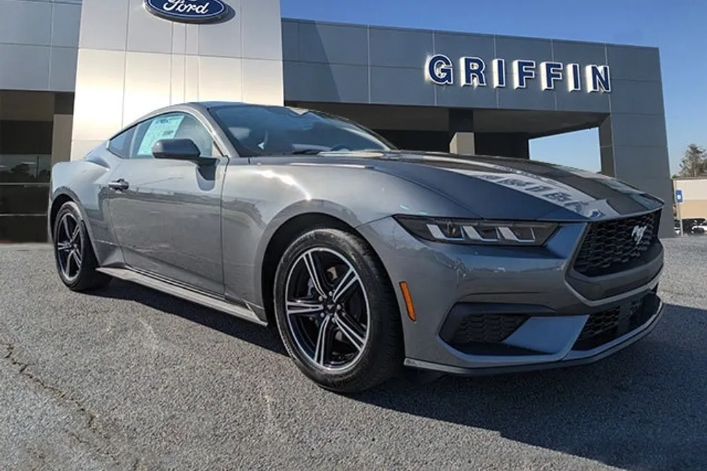 2025 Ford Mustang EcoBoost photo 1