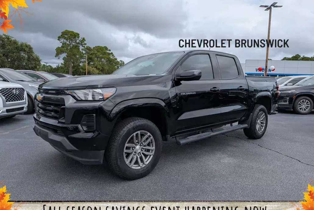 2023 Chevrolet Colorado LT photo 1